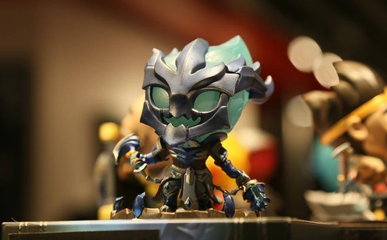 動漫周邊店的機遇與挑戰(zhàn) 結(jié)合設(shè)計與開發(fā)的商業(yè)模式探索